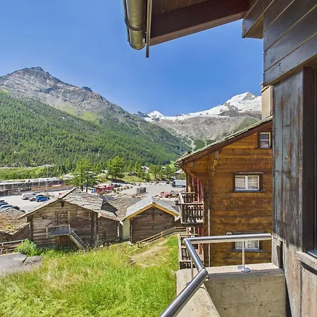 Family & Friends In Διαμέρισμα *