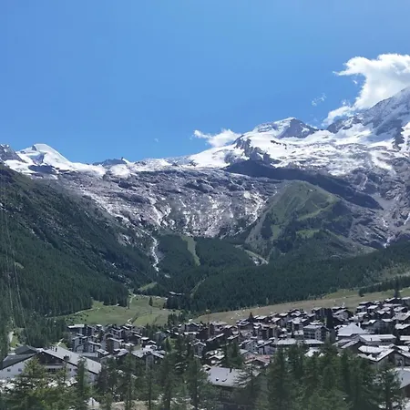 Family & Friends In Διαμέρισμα *