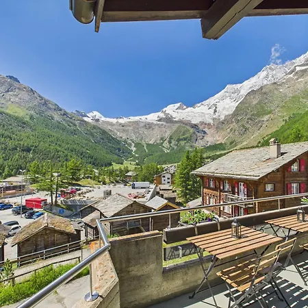 Family & Friends In * Saas Fee